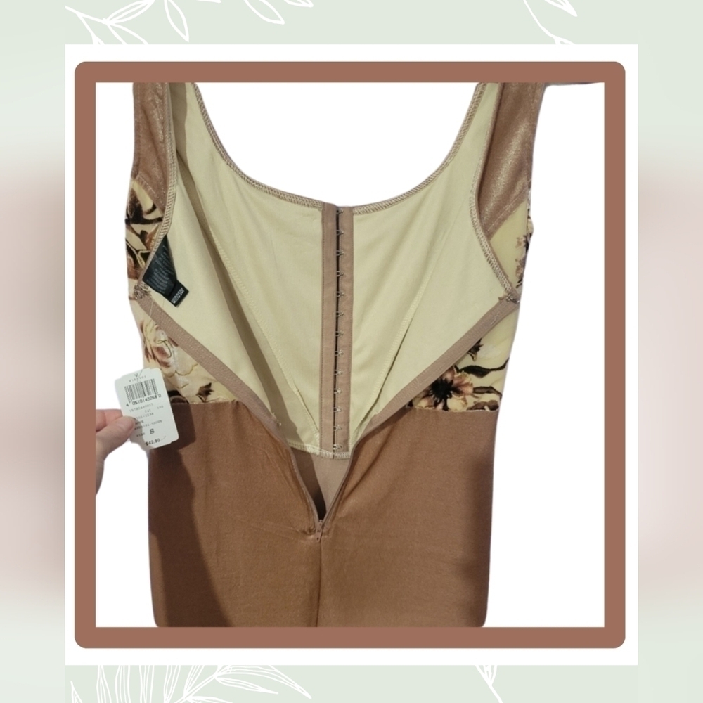 NWT Windsor Women's Floral Velvet Dress - Hook & Eye Closure, Scoop Neck, Size S - Picture 8 of 14